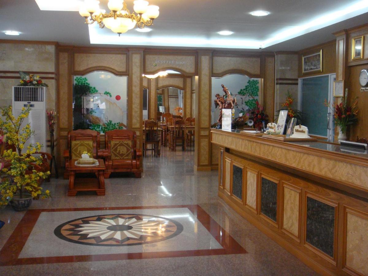 מוקדהאן Submukda Phoomplace Hotel מראה חיצוני תמונה
