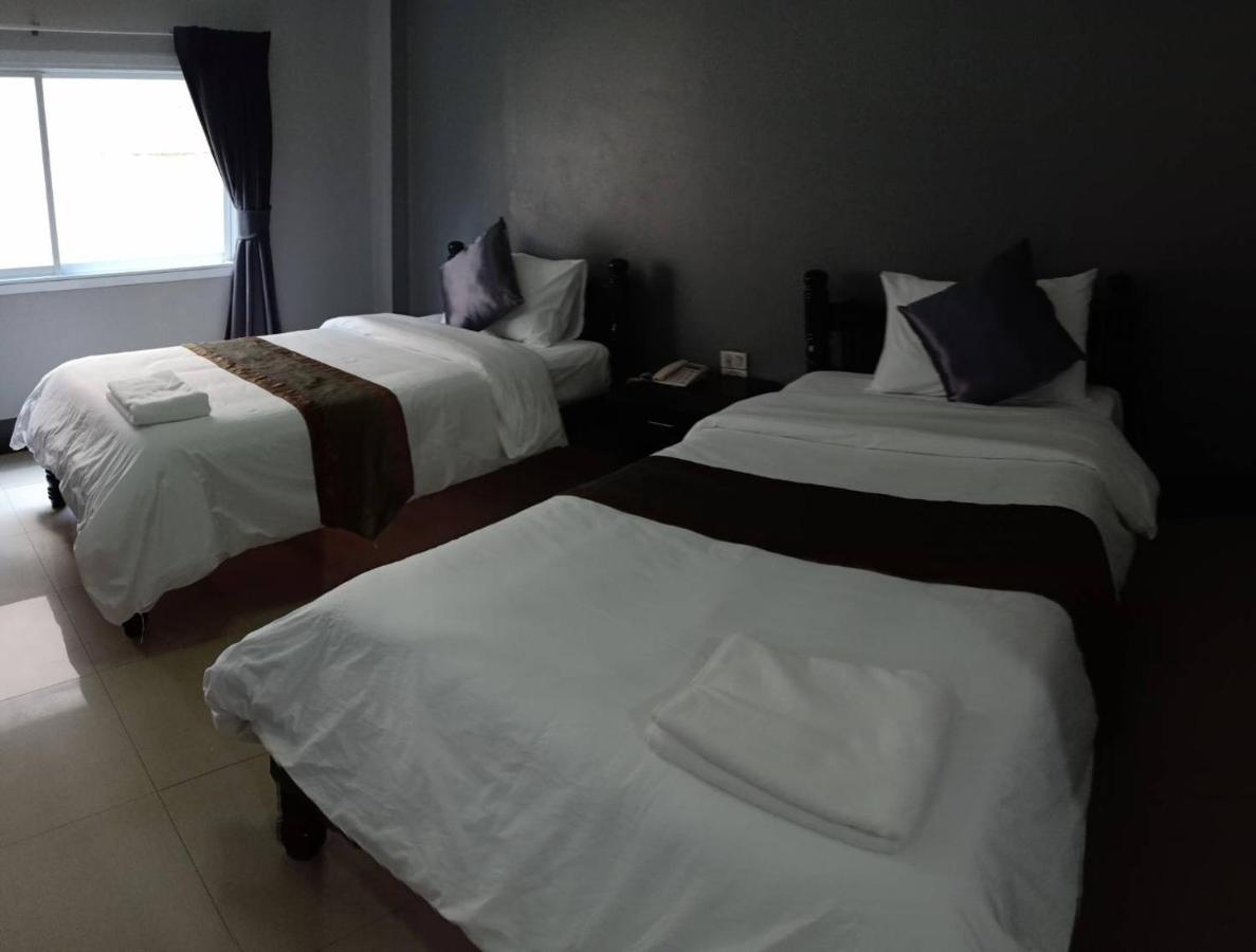מוקדהאן Submukda Phoomplace Hotel מראה חיצוני תמונה