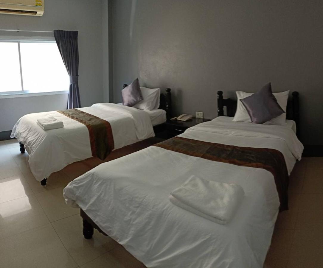 מוקדהאן Submukda Phoomplace Hotel מראה חיצוני תמונה