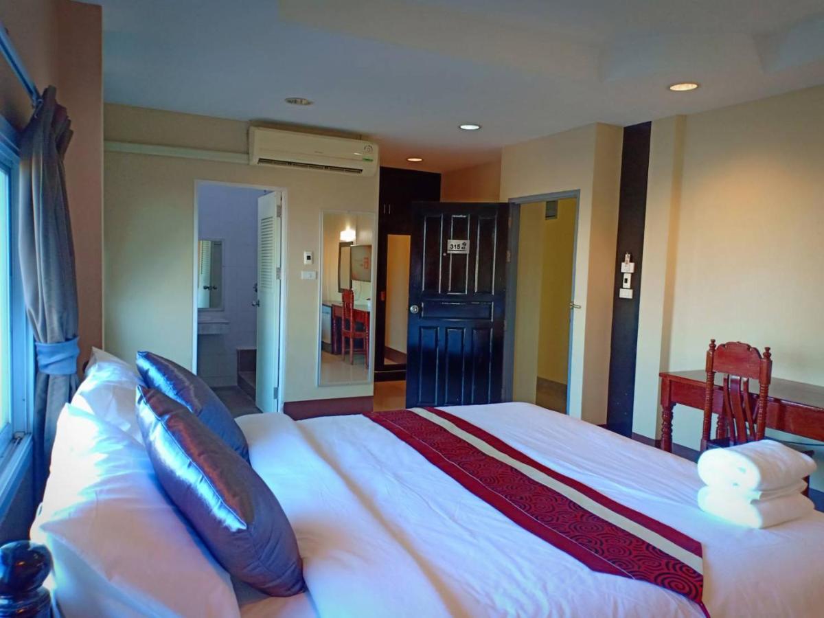 מוקדהאן Submukda Phoomplace Hotel מראה חיצוני תמונה