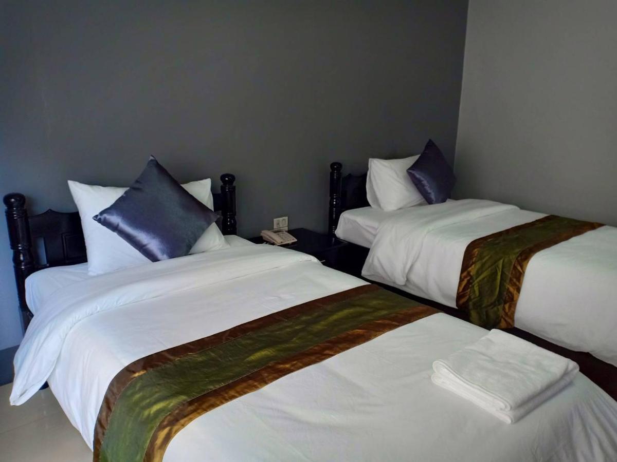 מוקדהאן Submukda Phoomplace Hotel מראה חיצוני תמונה