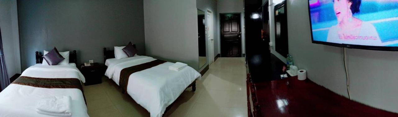 מוקדהאן Submukda Phoomplace Hotel מראה חיצוני תמונה
