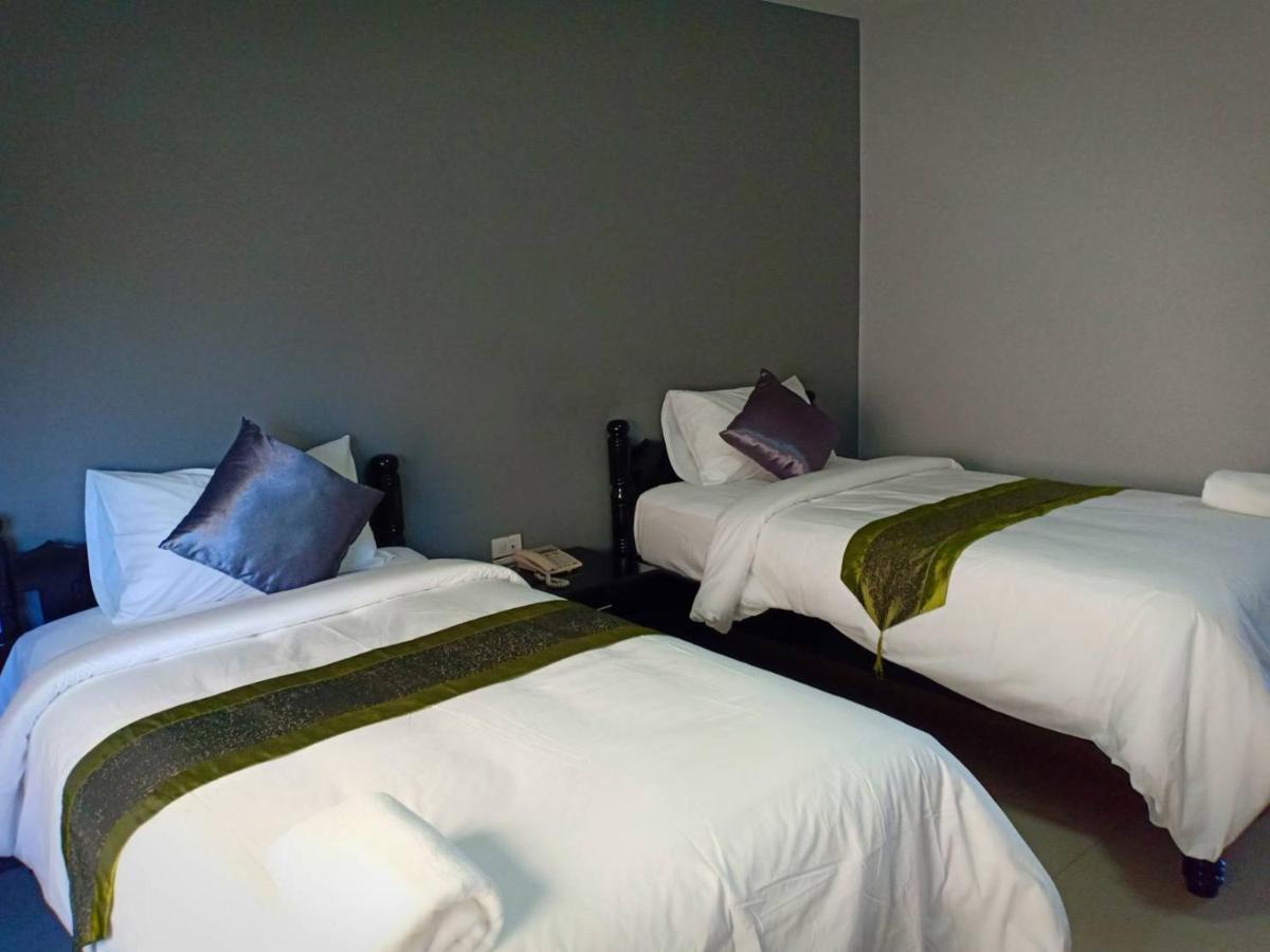 מוקדהאן Submukda Phoomplace Hotel מראה חיצוני תמונה