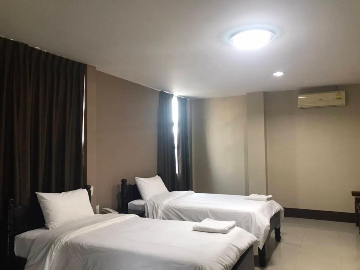 מוקדהאן Submukda Phoomplace Hotel מראה חיצוני תמונה